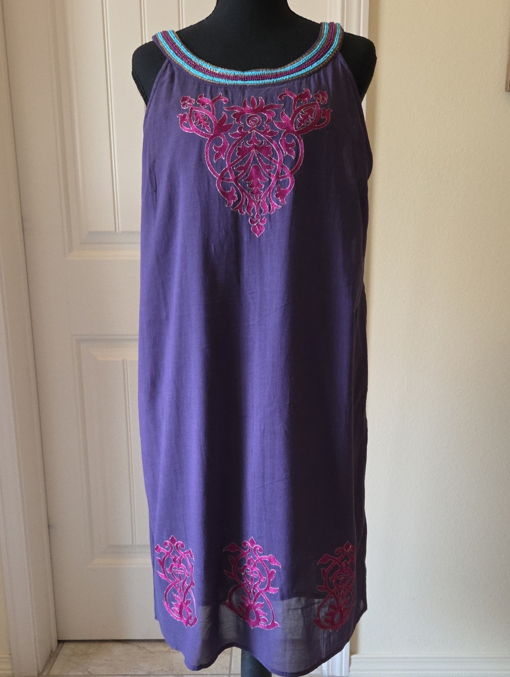 Unique Journal Purple Embroidered And Beaded Shift Dress, Size 14